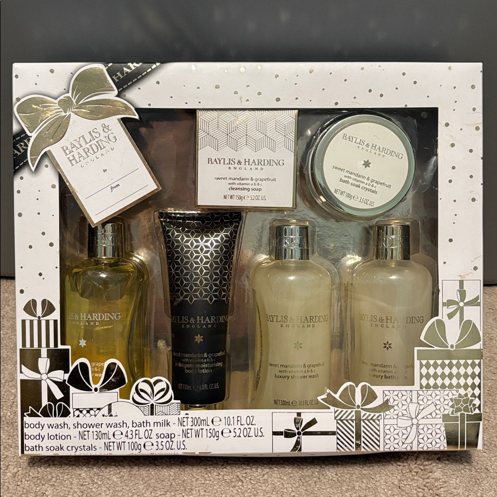 New Baylis & Harding Sweet Mandarin & Grapefruit Ultimate Bathing Gift Set